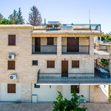 Magnificent Holiday With Pool And Stunning Sunset Views All Yours * Peristerona (Paphos)